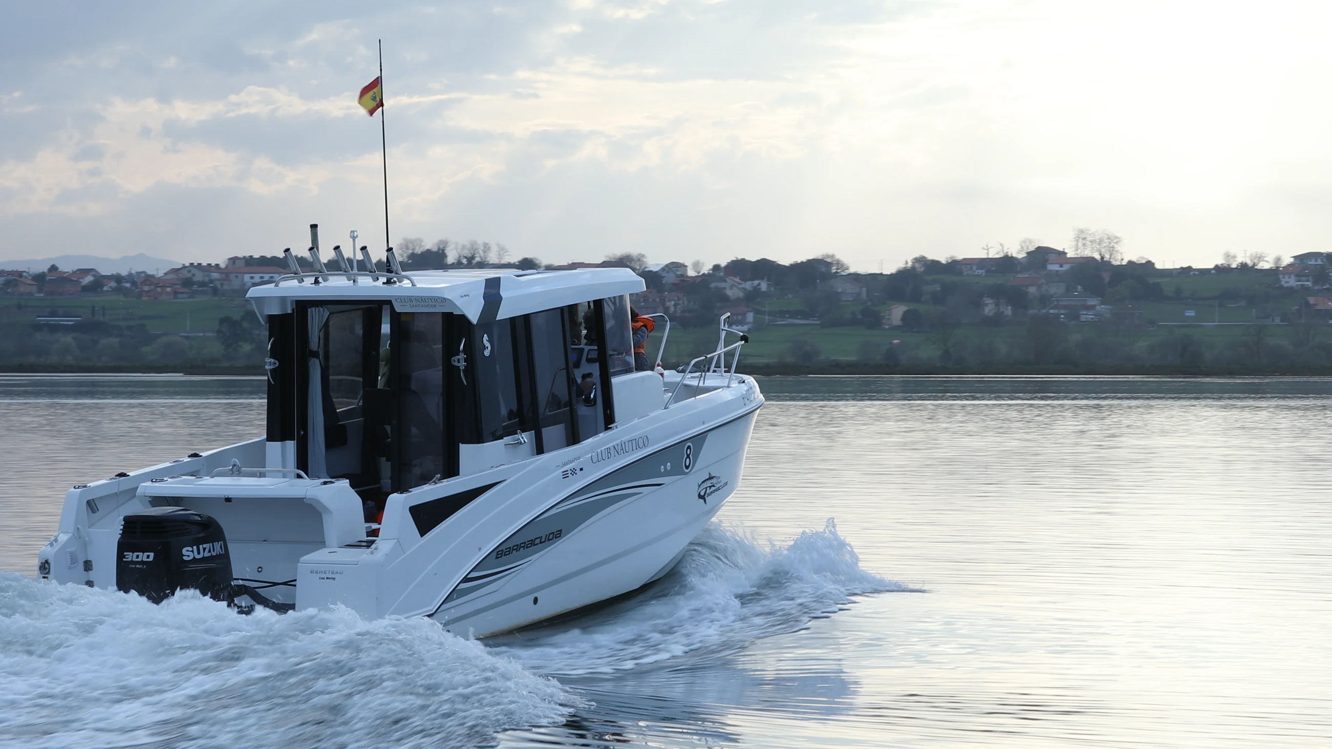 YLLORA, nuestra Beneteau Barracuda 8